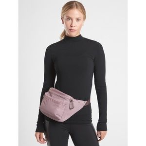 Athleta Via Waist Bag 2.0